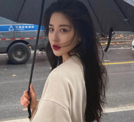伤感的闺蜜网名_╄ε