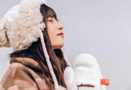 2021最火爆微信昵稱女可愛 流年似錦，轉身不離曾